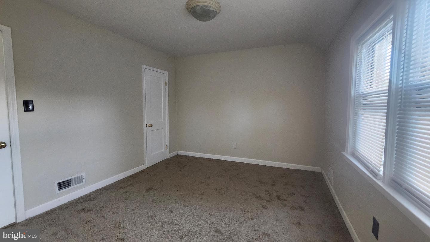 1001 Cameron Road photo 33