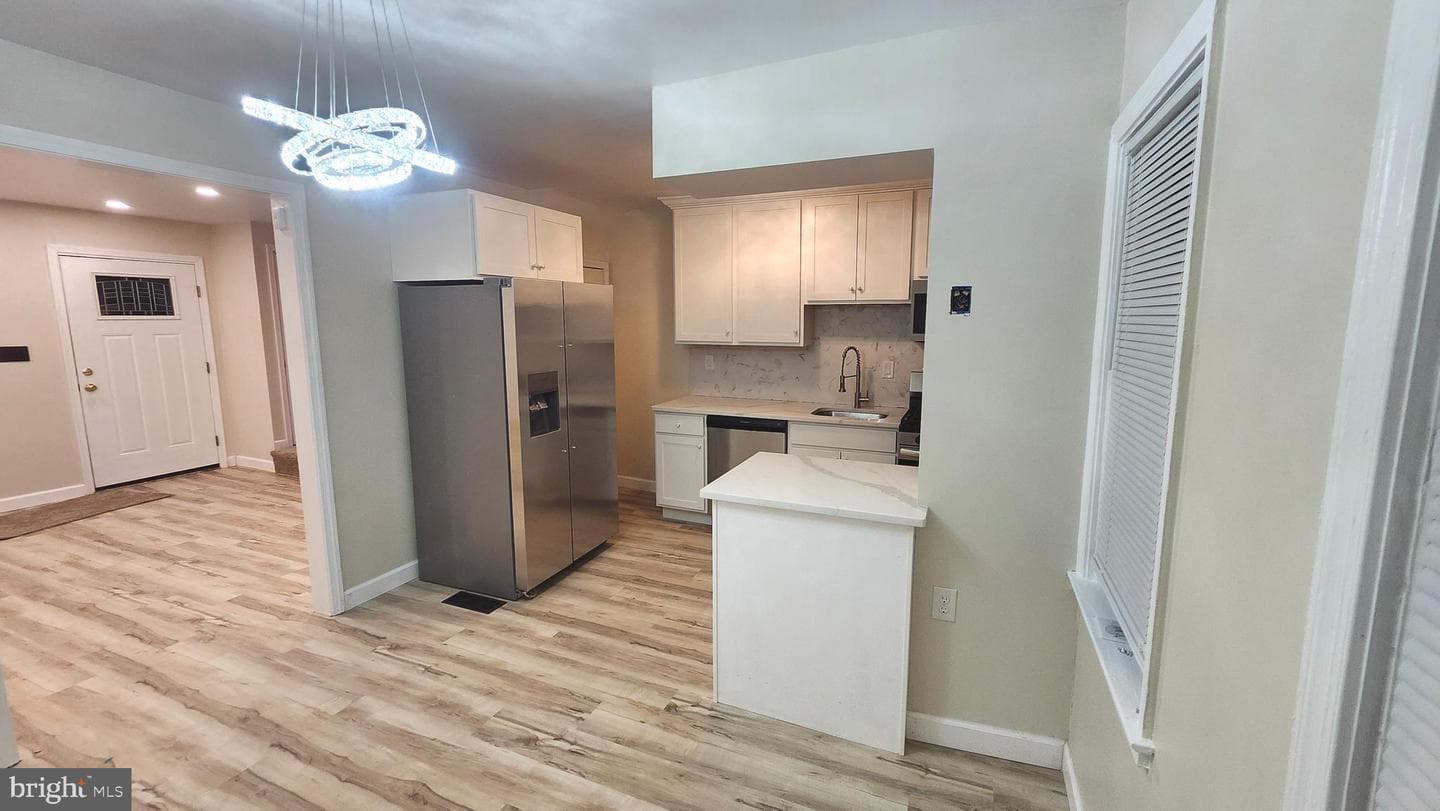 1001 Cameron Road photo 4