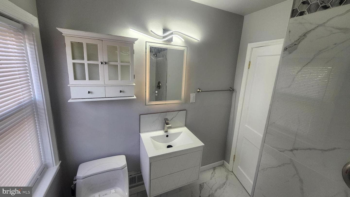 1001 Cameron Road photo 7