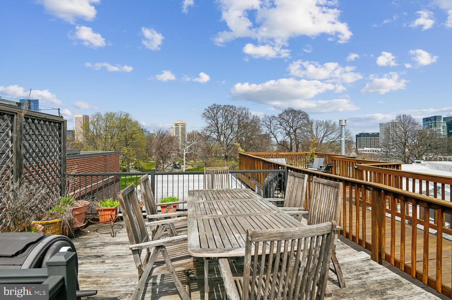 335 Warren Avenue photo 43