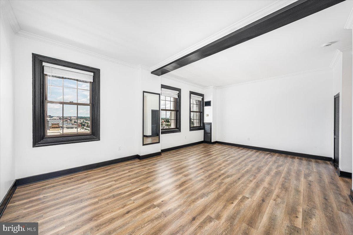 1 E Chase Street #1008 photo 8