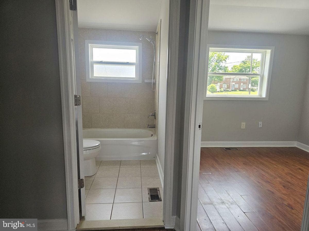 4715 Williston Street photo 12