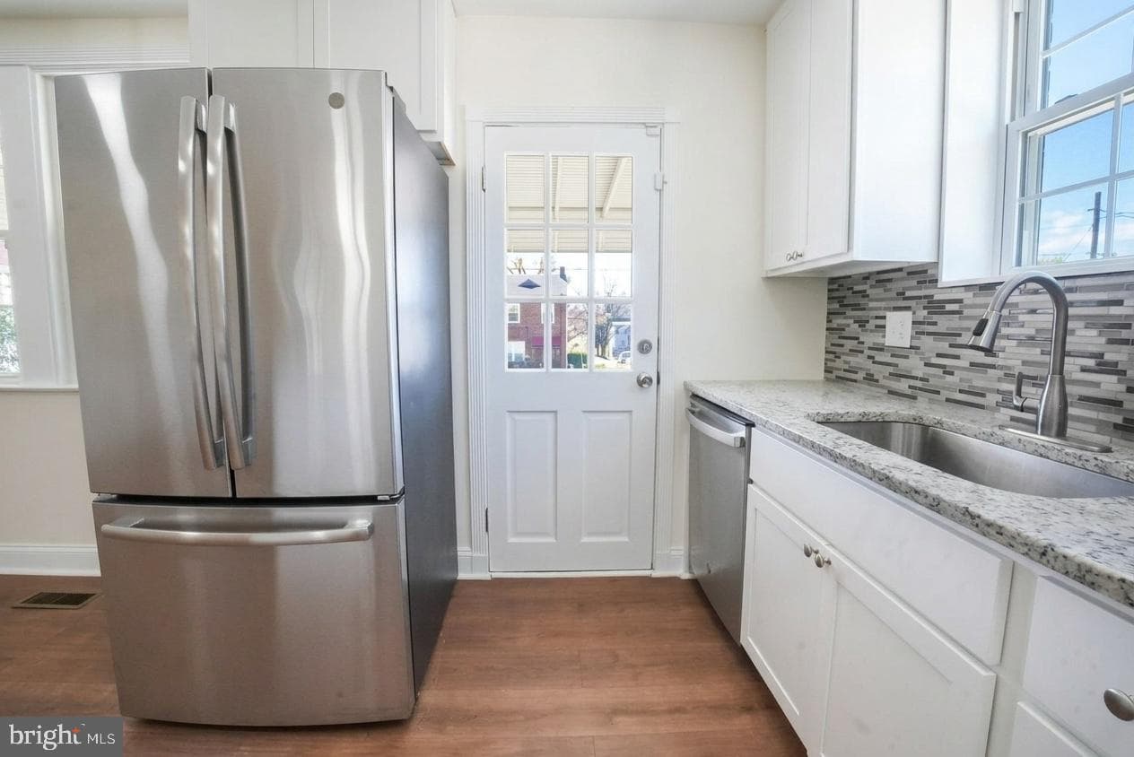 3031 Hanlon Avenue photo 34