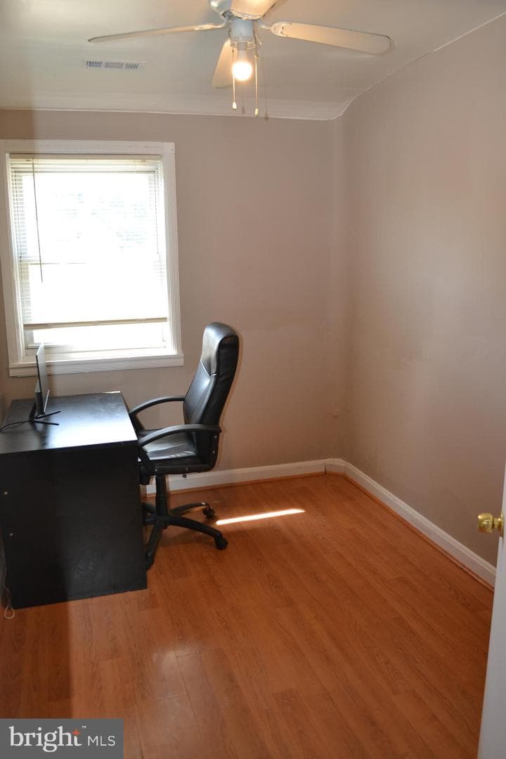 5153 Frederick Avenue photo 18