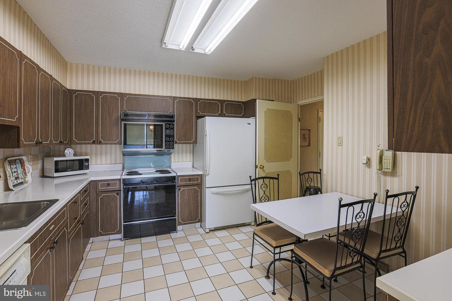 7111 Park Heights Avenue #510 photo 23