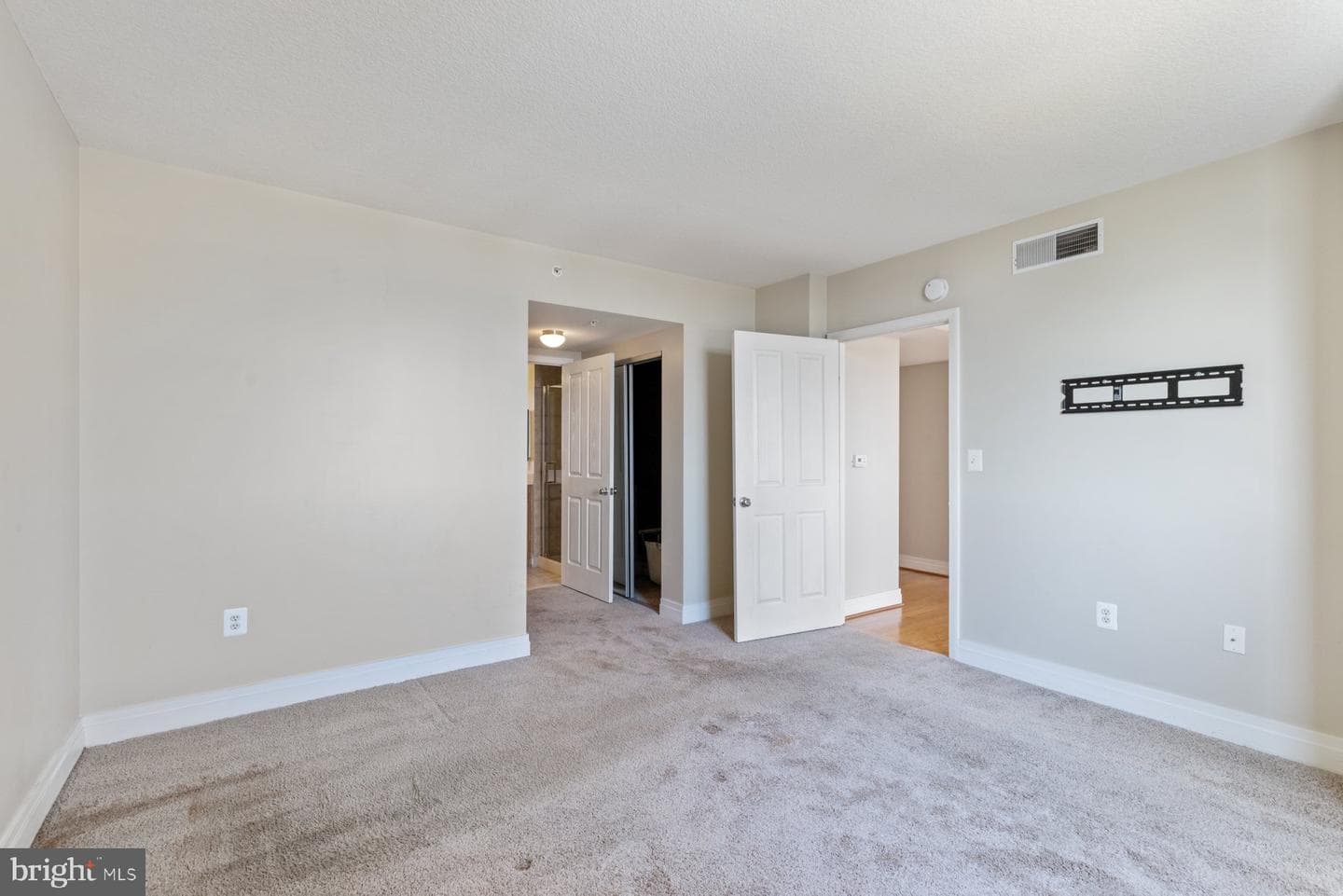 414 Water Street #2512 photo 15