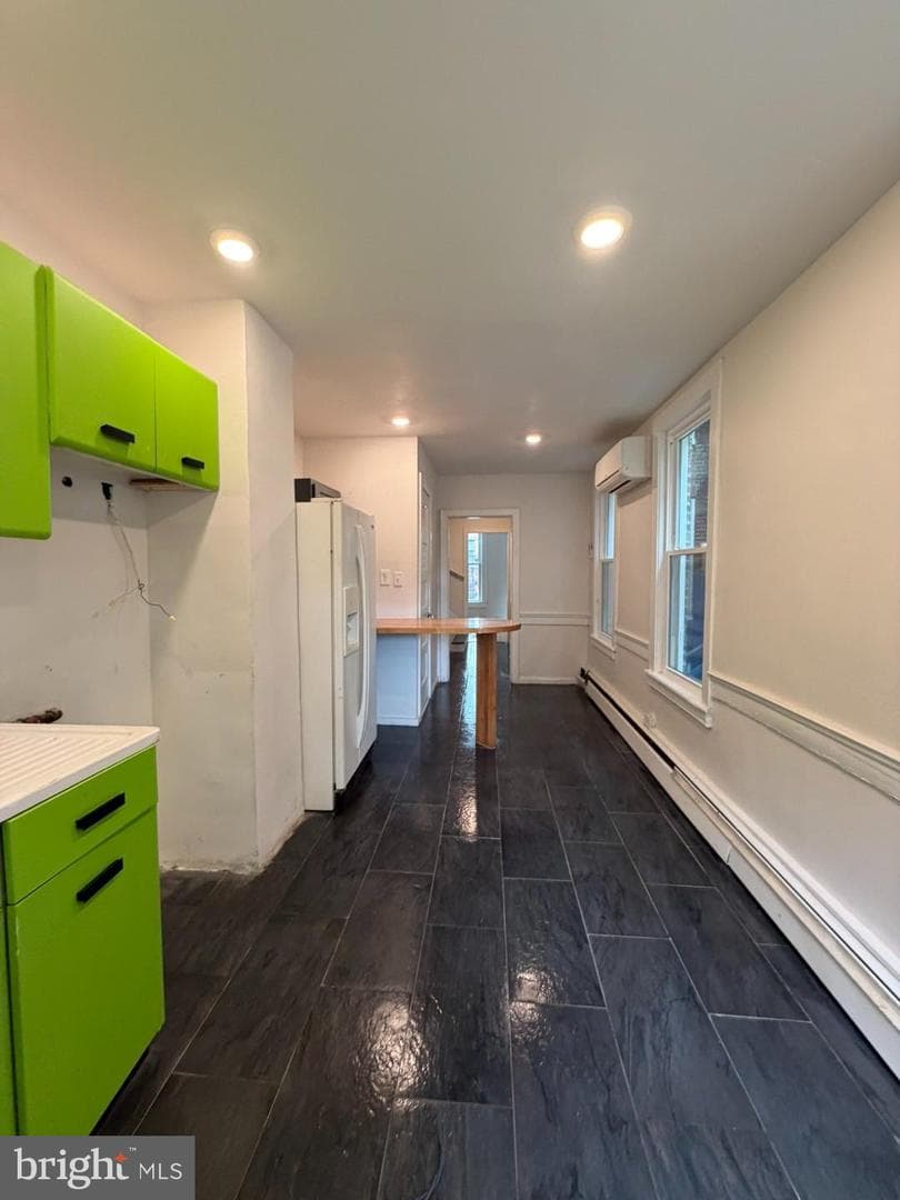 307 S Baylis Street photo 13