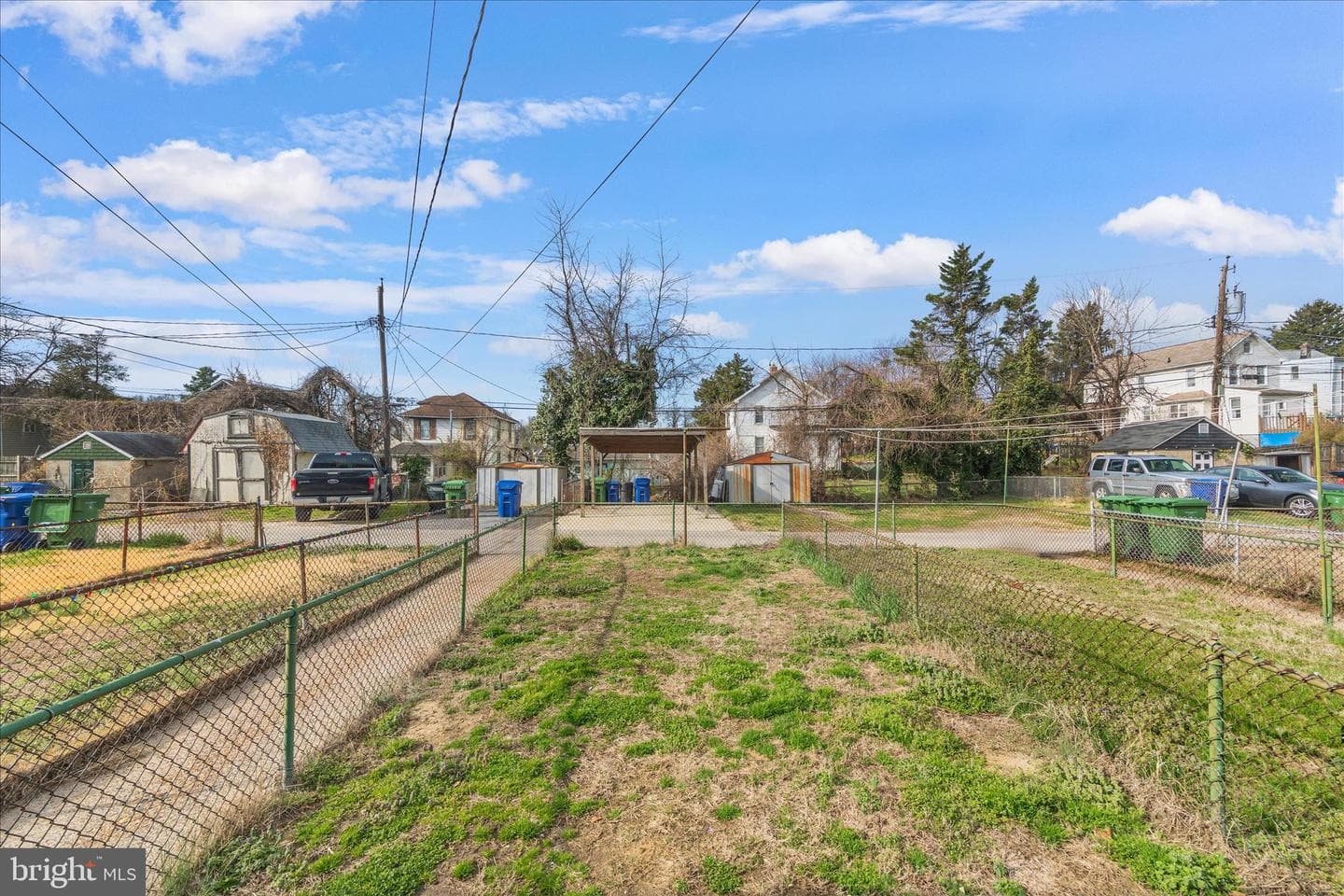 1932 Deering Avenue photo 27