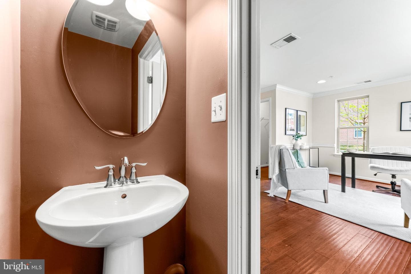 840 Oldham Street photo 8