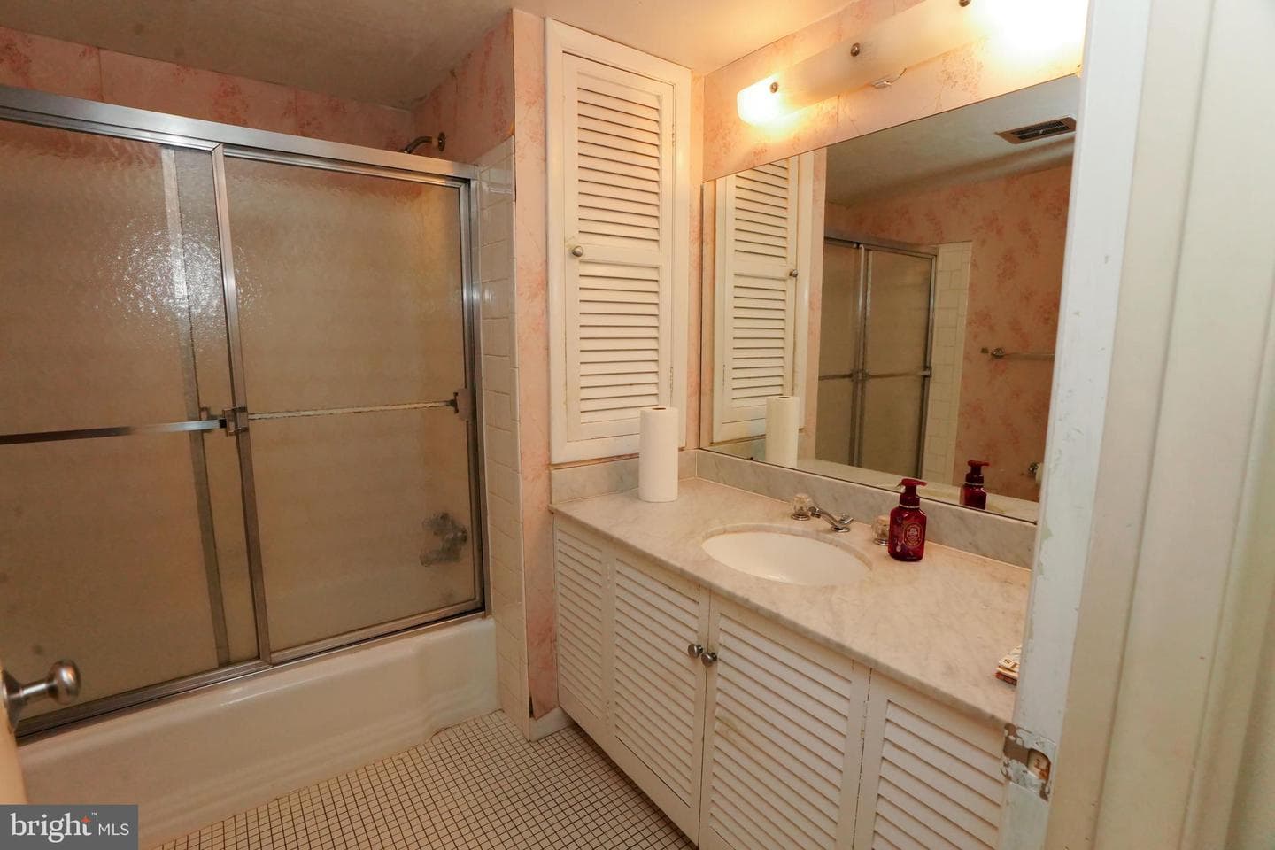 3635 Glengyle Avenue #5b photo 14