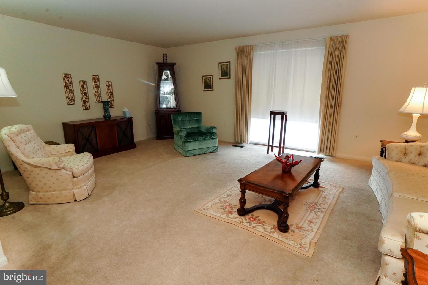 3635 Glengyle Avenue #5b photo 4