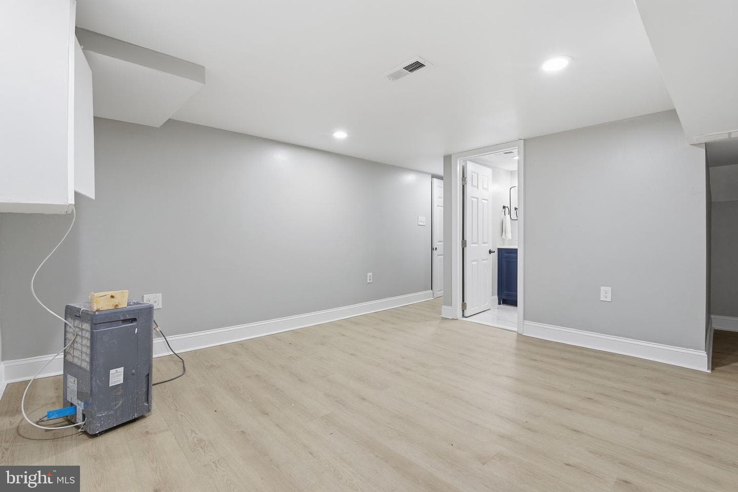 1708 E Federal Street photo 27