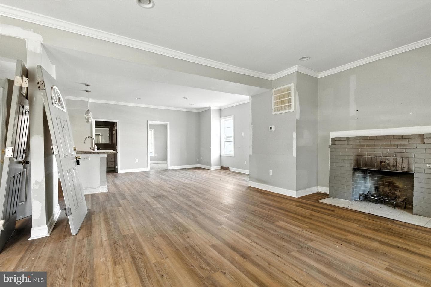 4300 Norfolk Avenue photo 13
