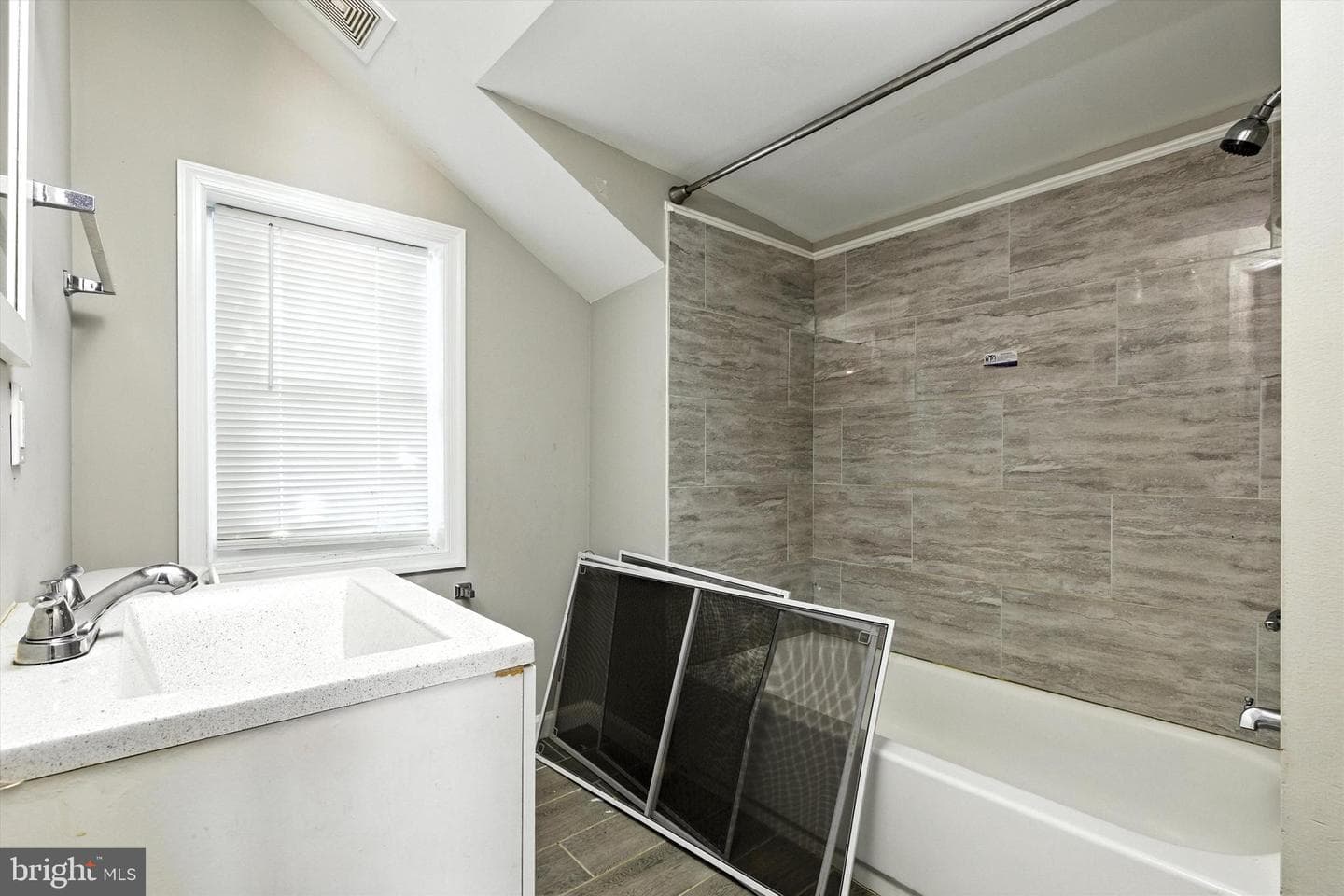 4300 Norfolk Avenue photo 23