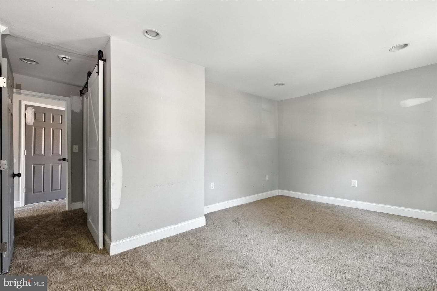4300 Norfolk Avenue photo 24