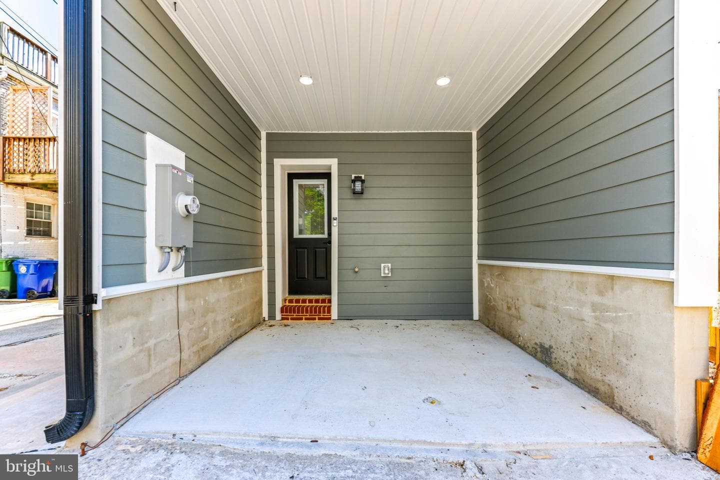 1500 Boyle Street photo 52