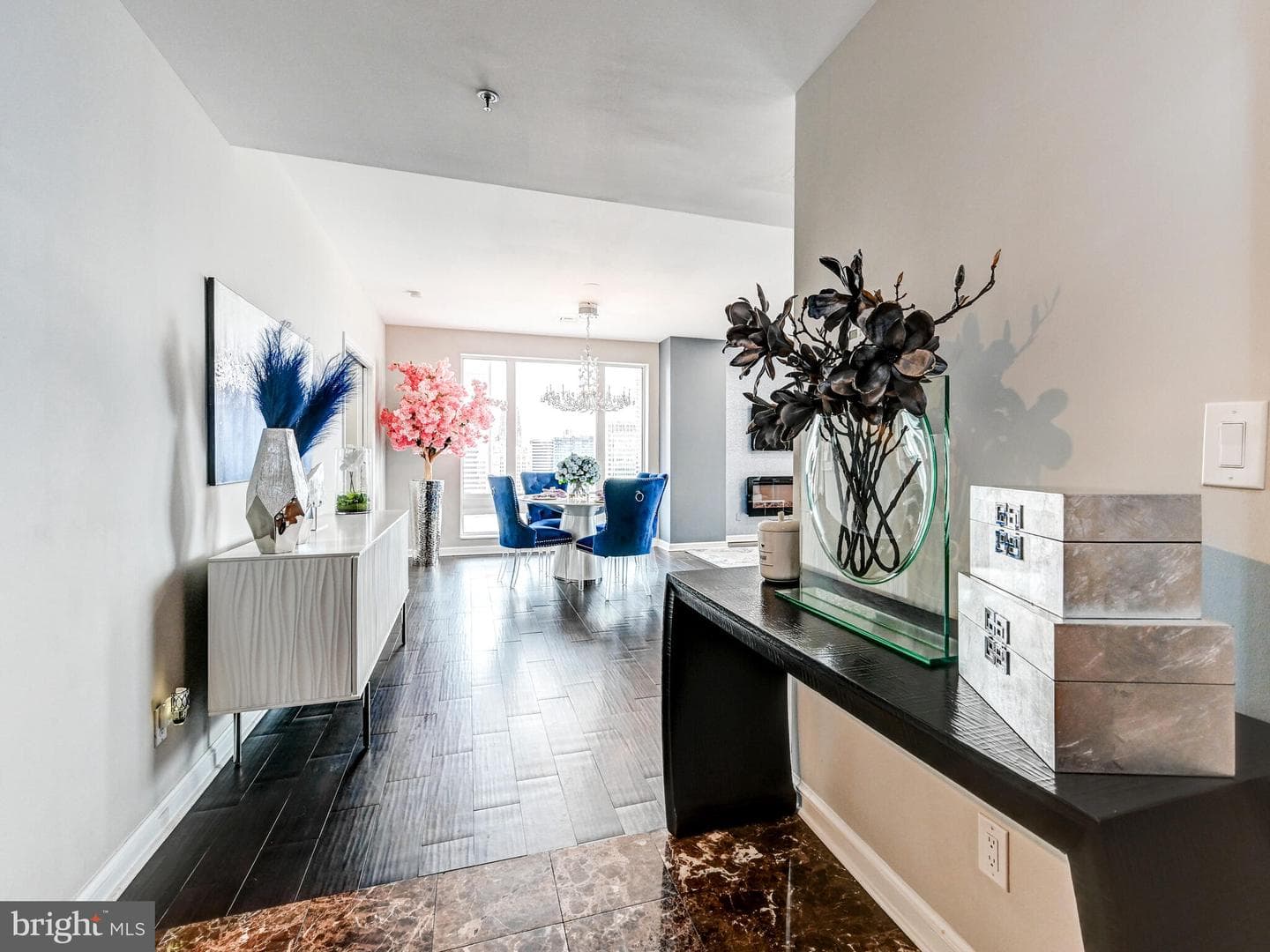10 E Lee Street #2402 photo 40