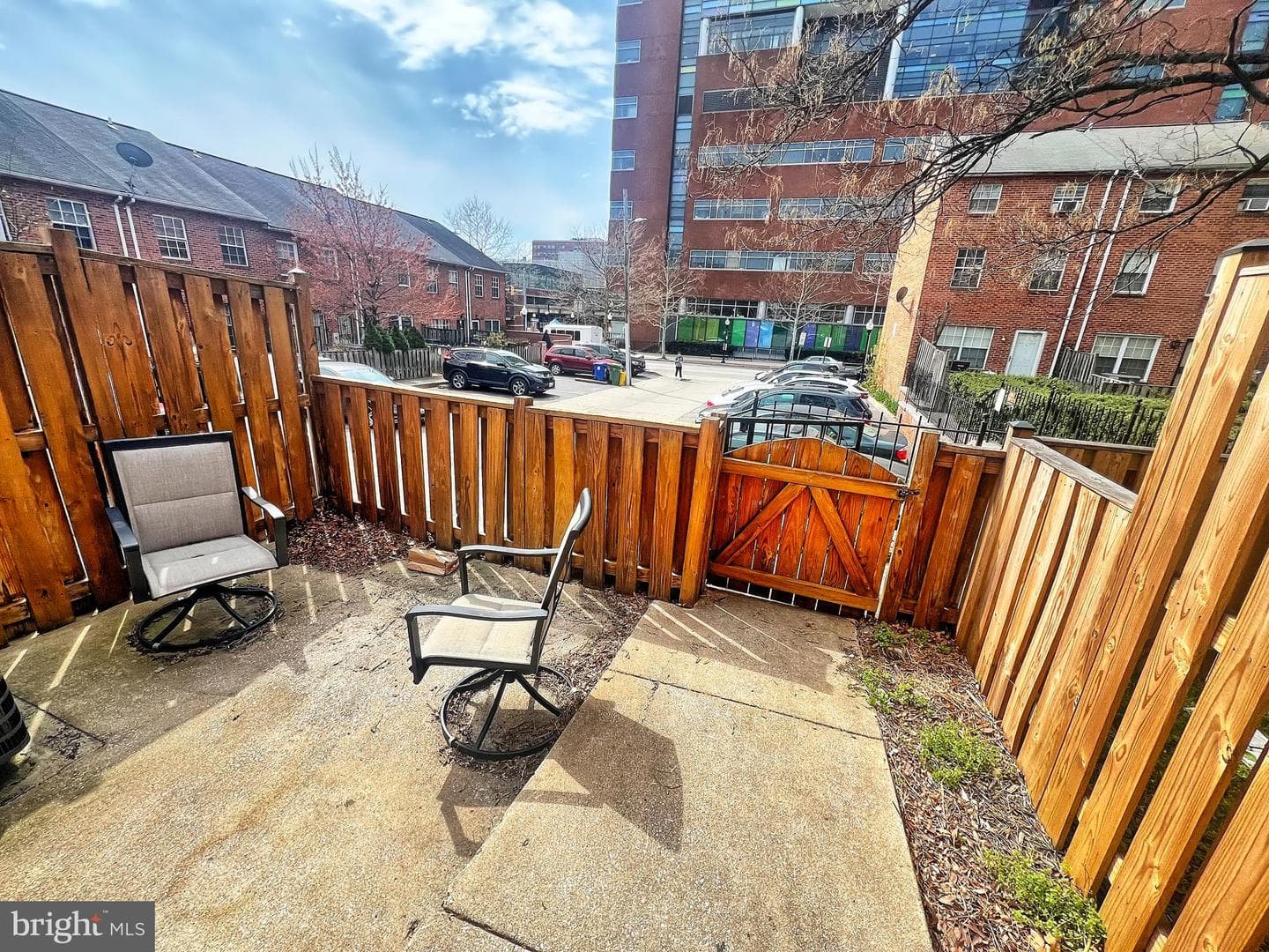 402 N Chapel Street photo 21