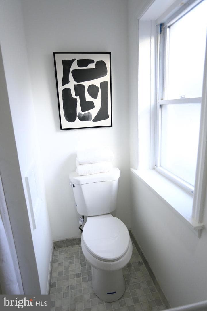 29 E Henrietta Street photo 15