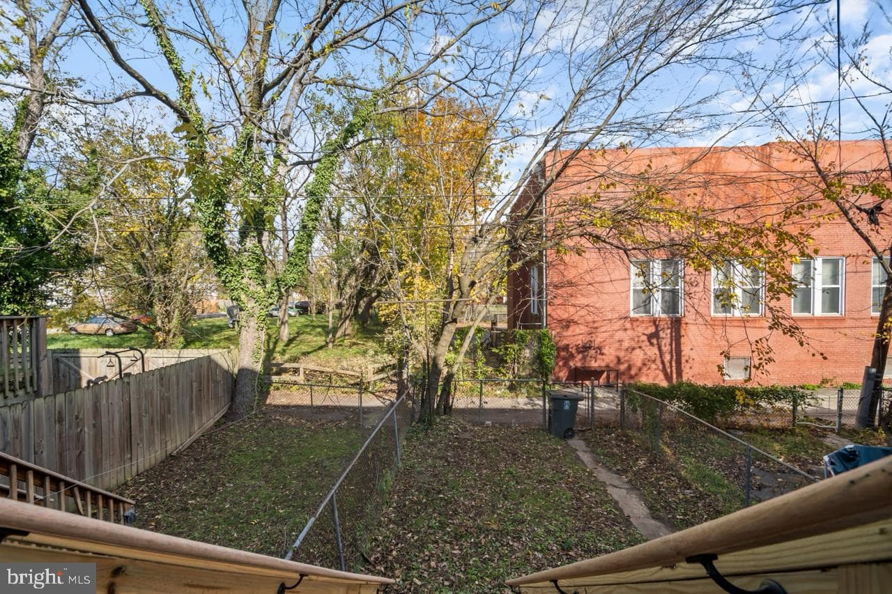 4915 Palmer Avenue photo 3