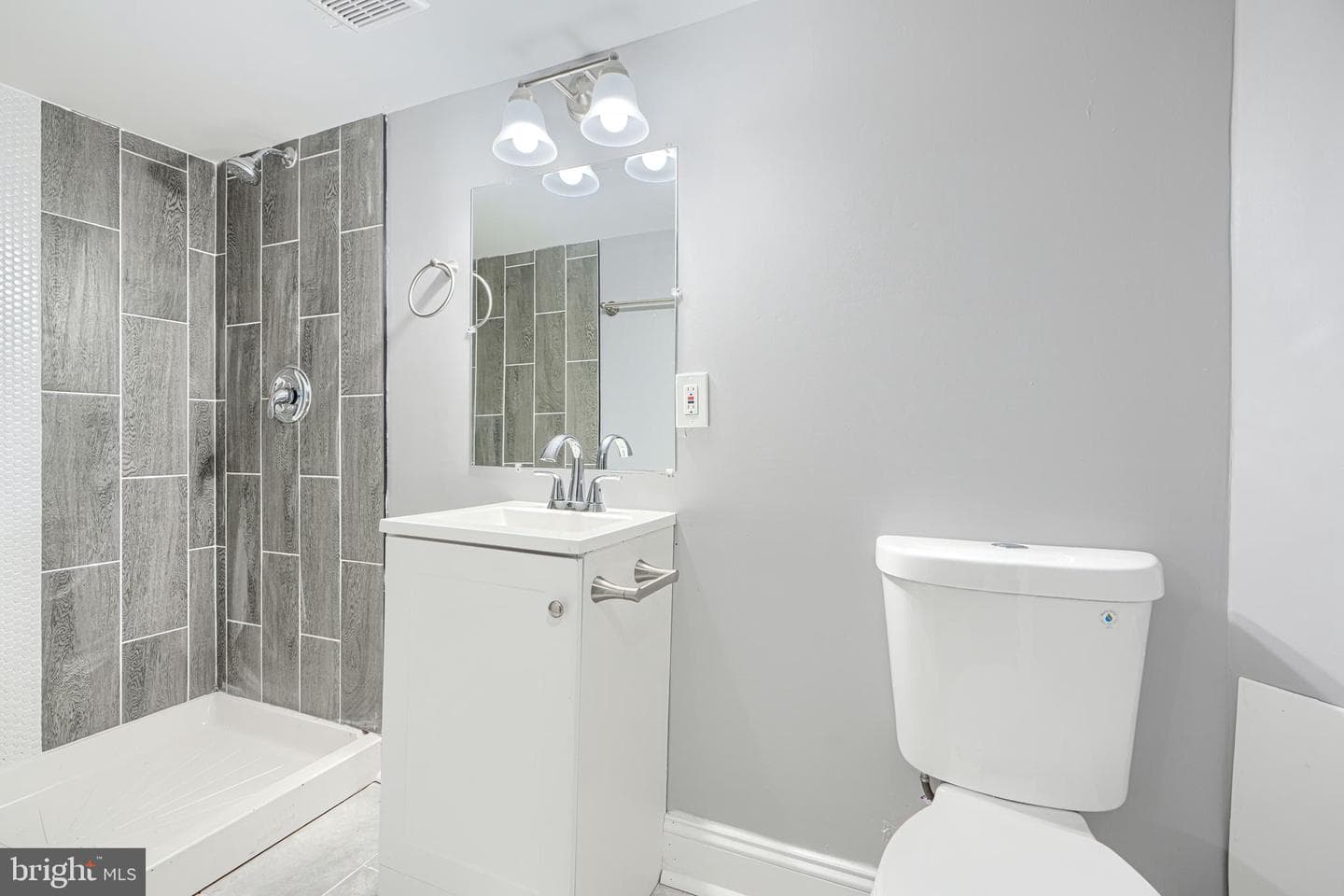 4915 Palmer Avenue photo 4