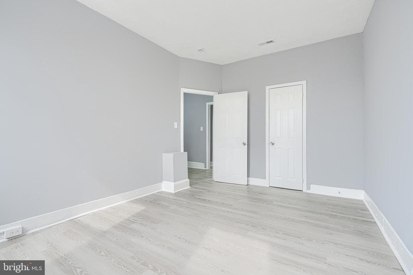 4915 Palmer Avenue photo 8
