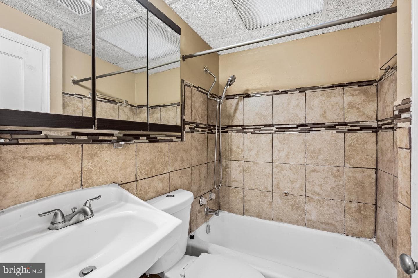 3838 Lyndale Avenue photo 18