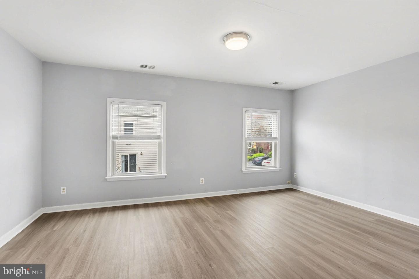 216 Scott Street photo 17
