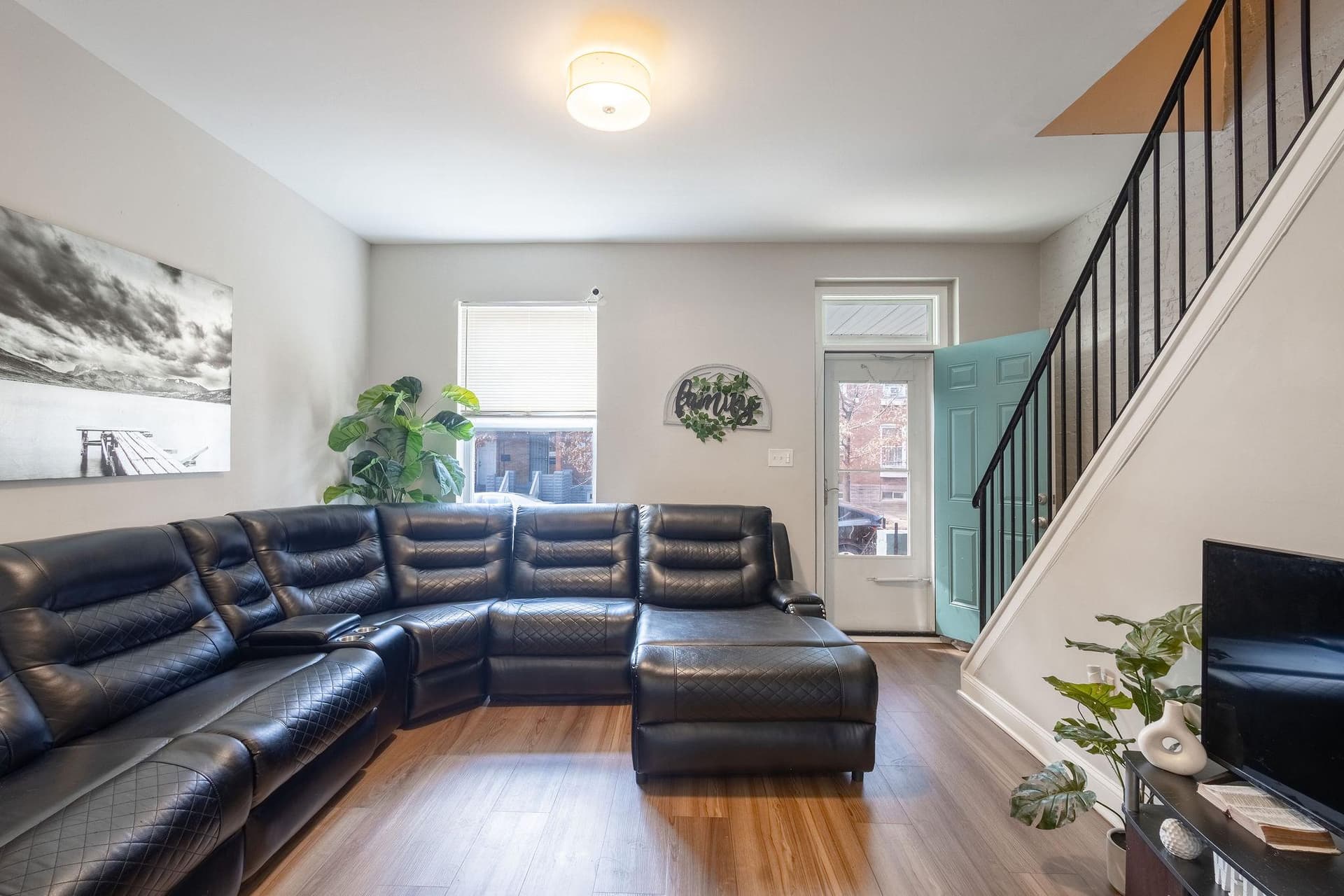 509 N East Avenue photo 3