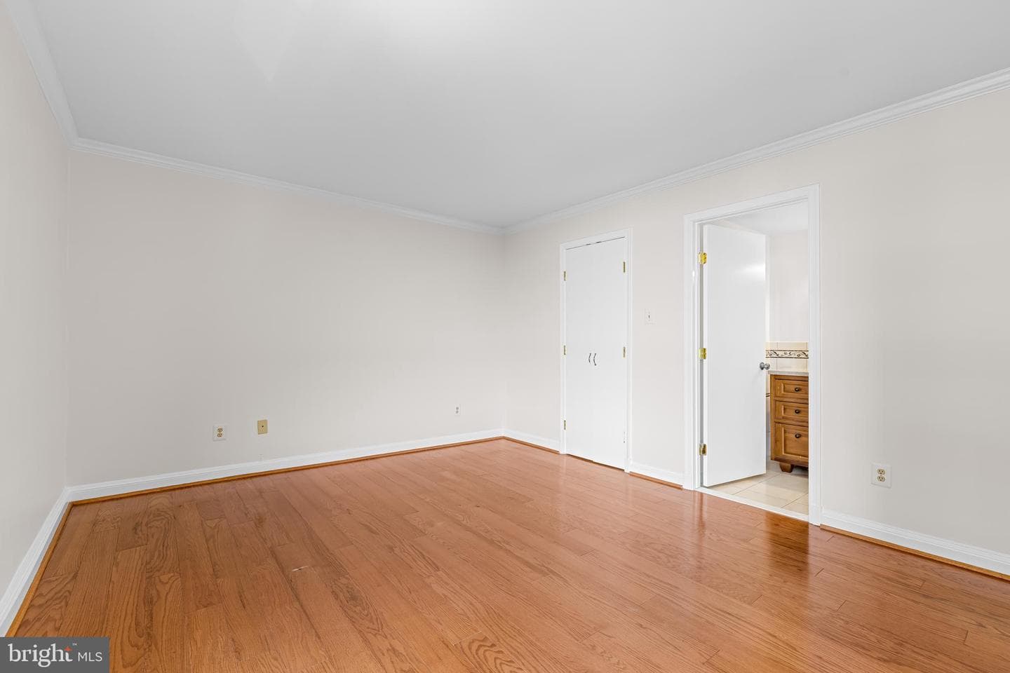 4100 N Charles Street #914 photo 31