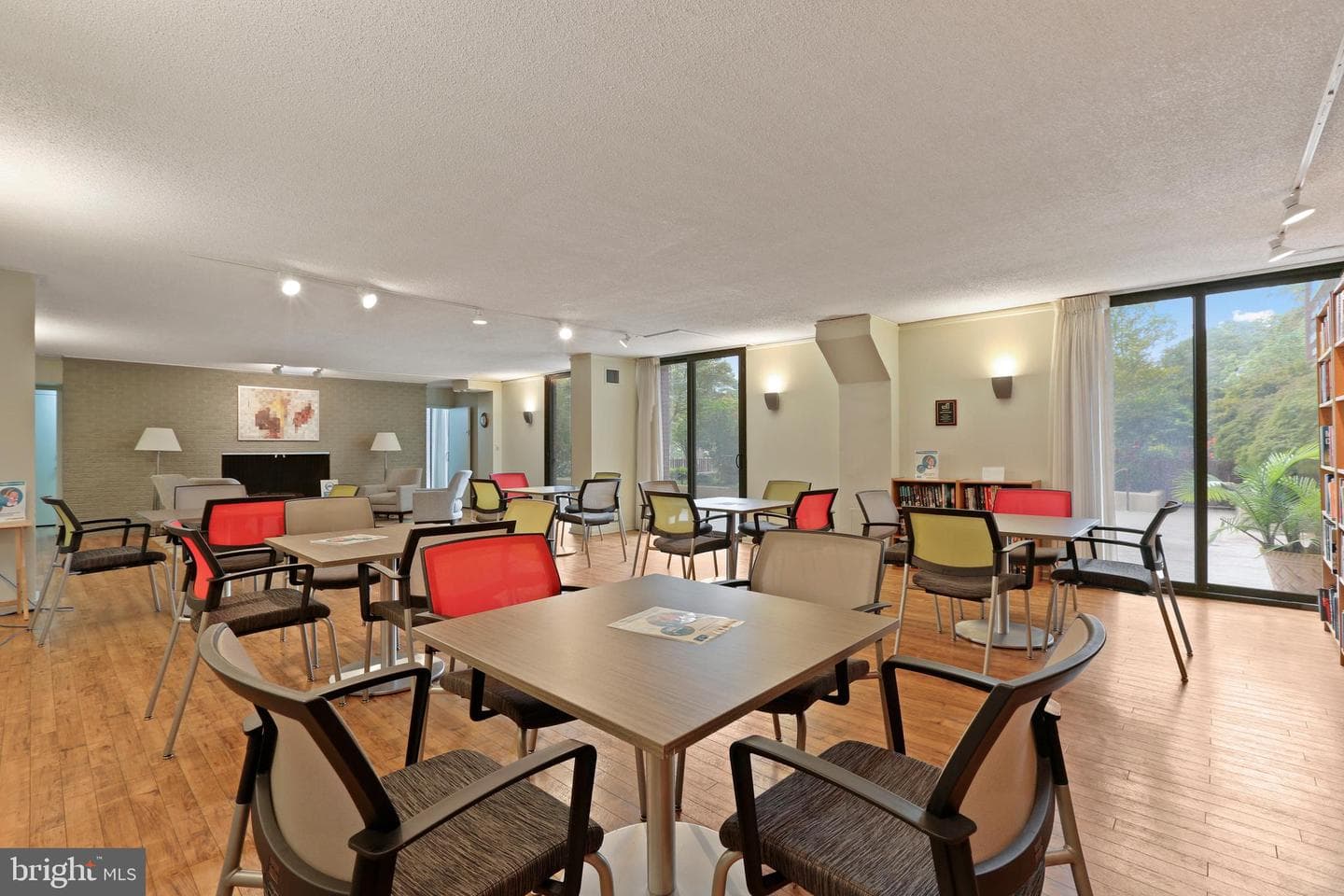 4100 N Charles Street #914 photo 45