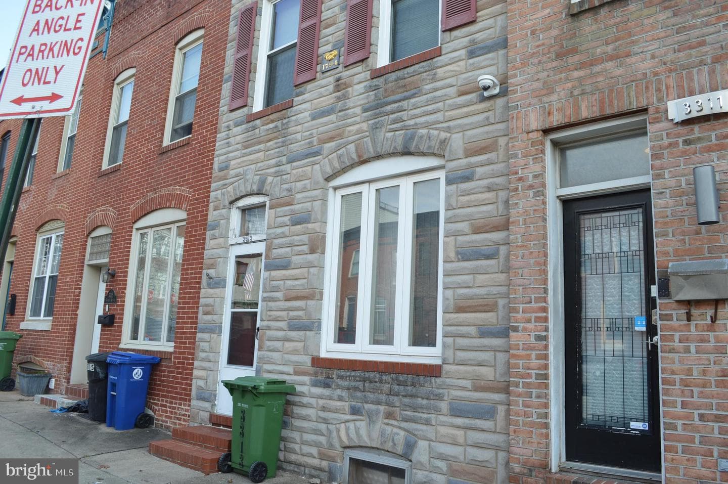 3313 Foster Avenue photo 2