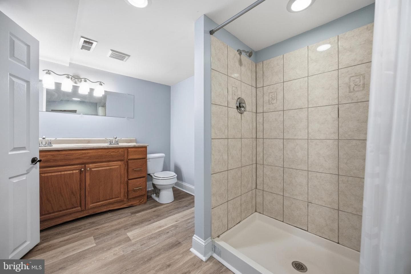 3203 Westfield Avenue photo 29
