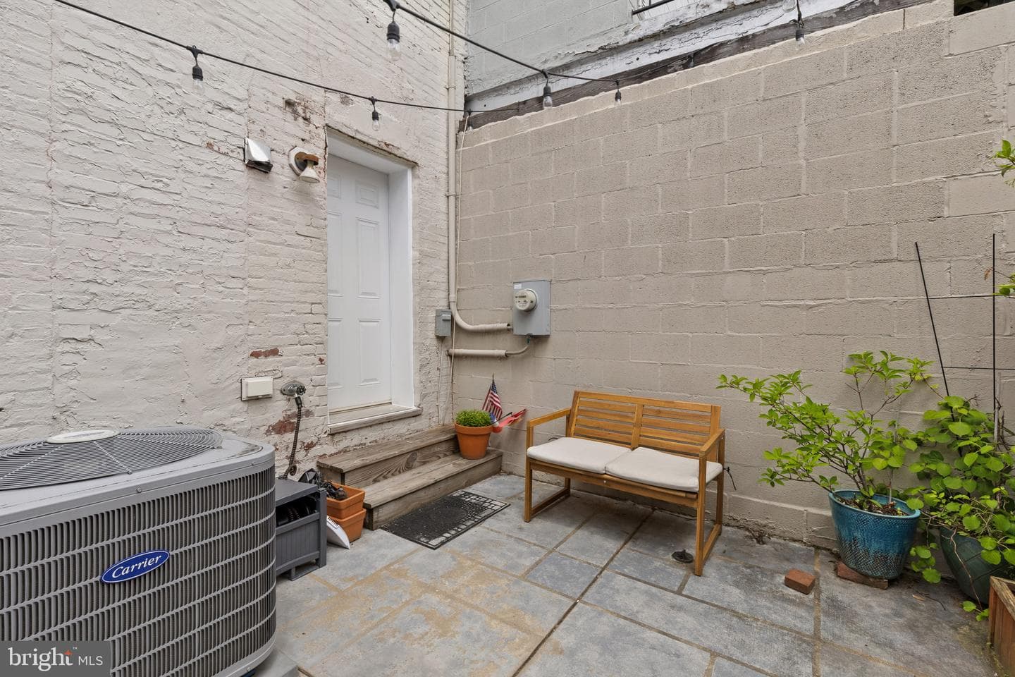 1729 Bank Street photo 16