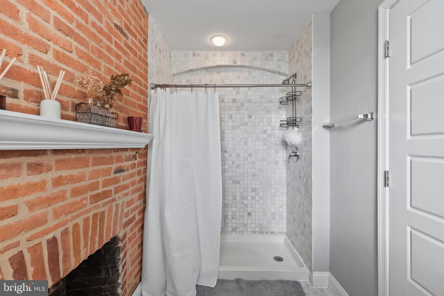 1729 Bank Street photo 24