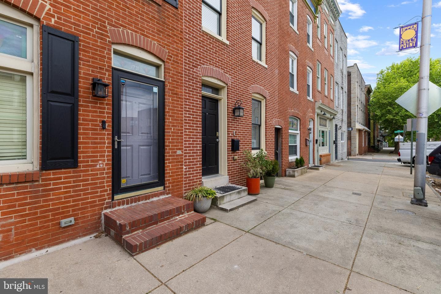 1729 Bank Street photo 3