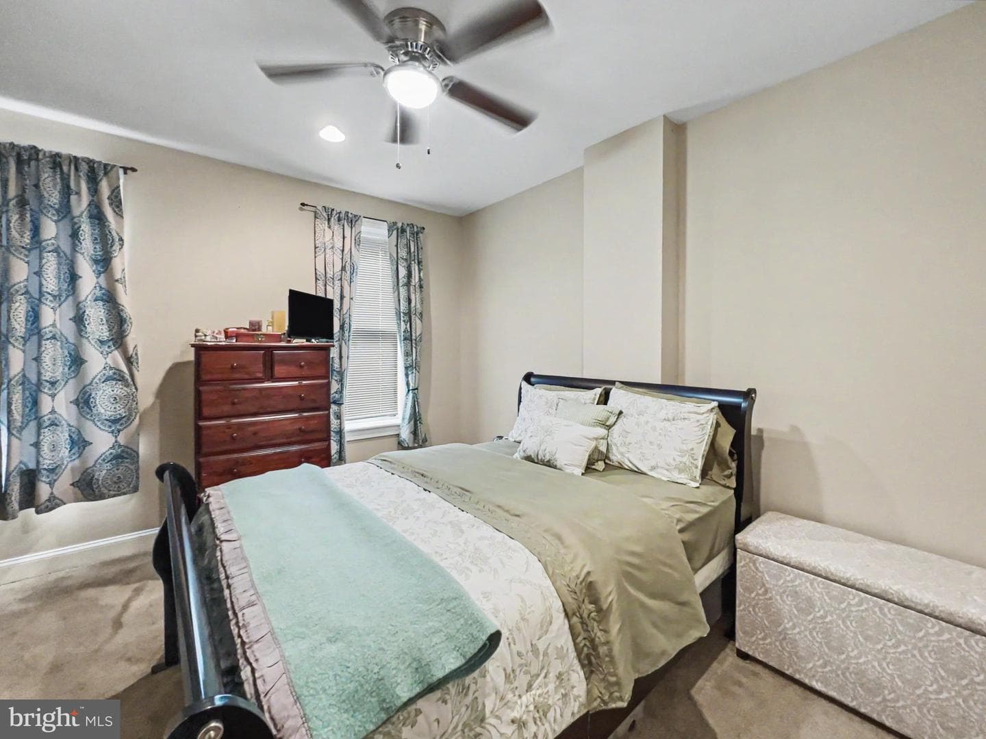 1610 N Broadway N photo 10
