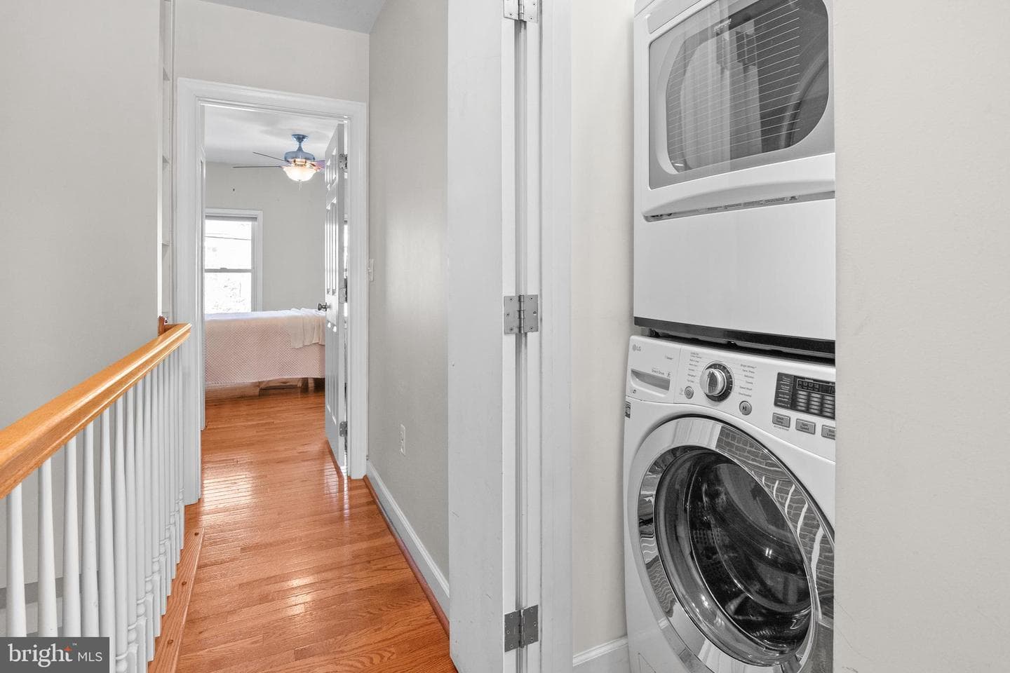 806 S Bouldin Street photo 19