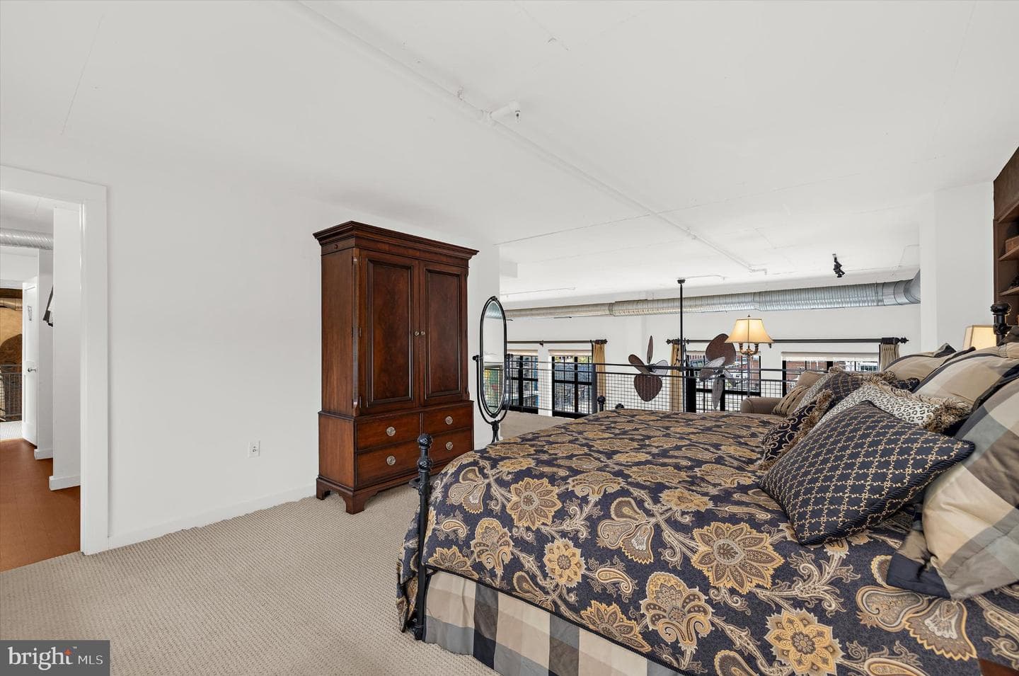 1220 Bank Street #409 photo 33