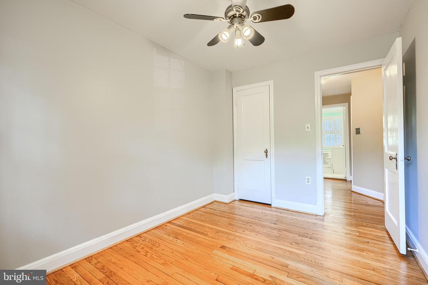 308 Woodbourne Avenue photo 25