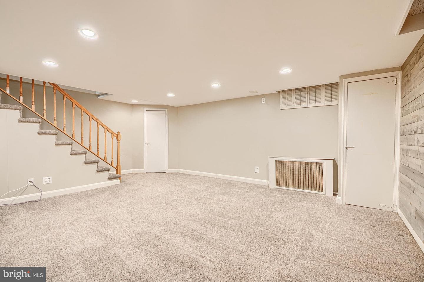 308 Woodbourne Avenue photo 30