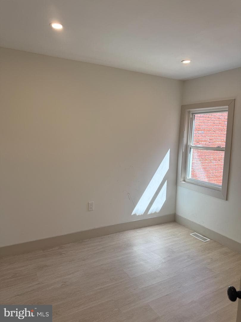 3905 Cranston Avenue photo 7