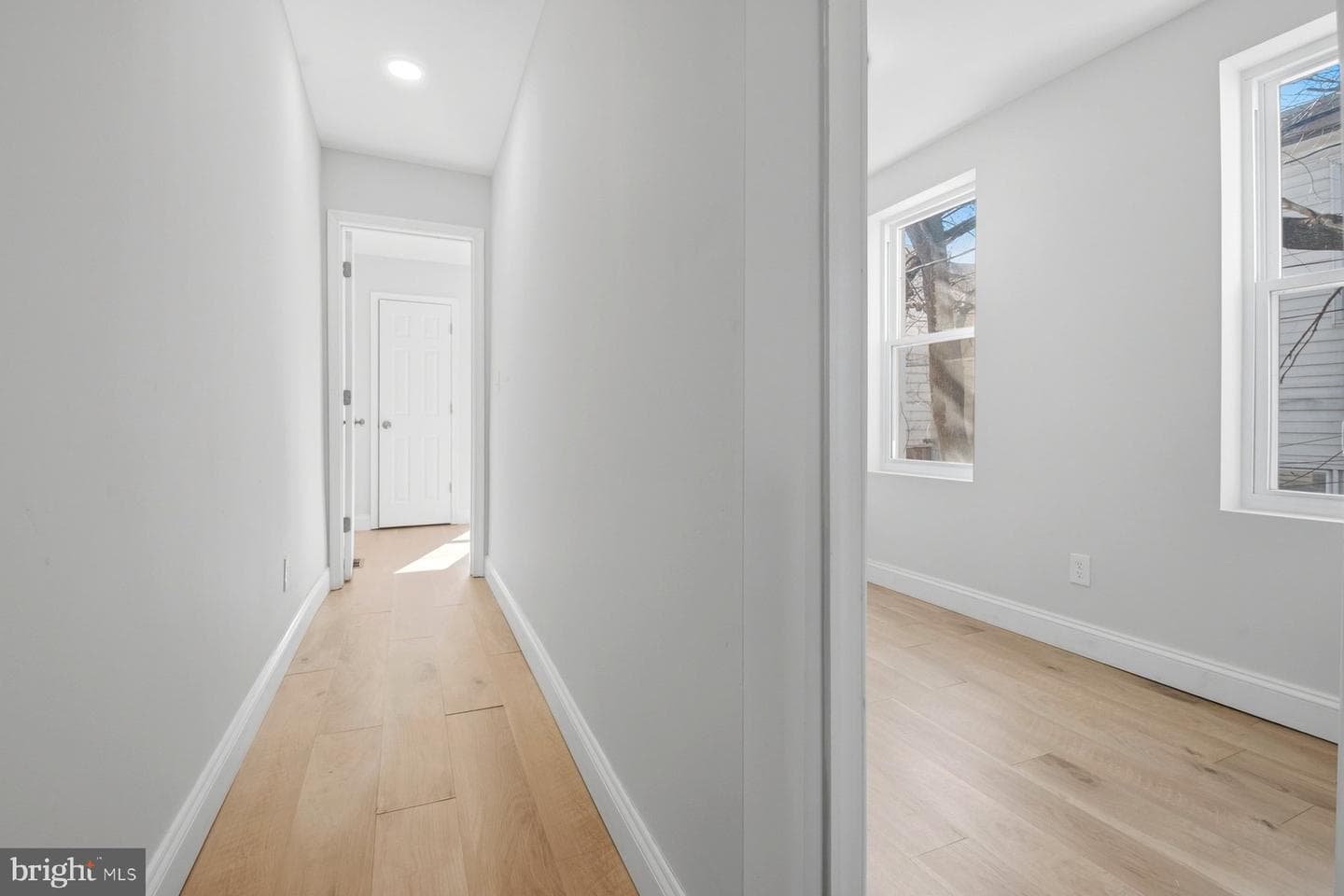 1229 W Saratoga Street photo 15