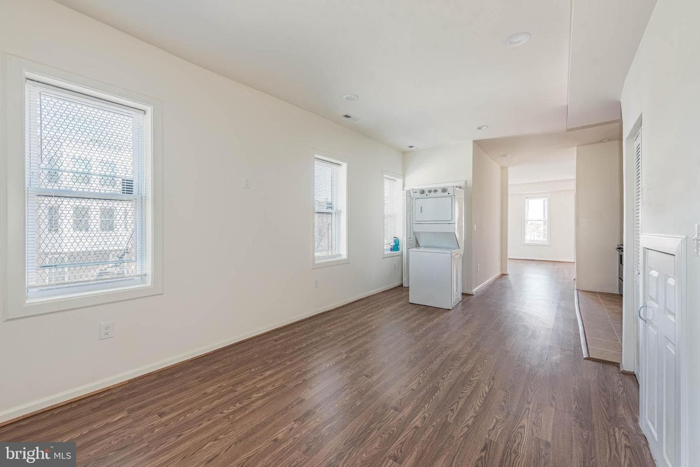 1640 N Broadway photo 16