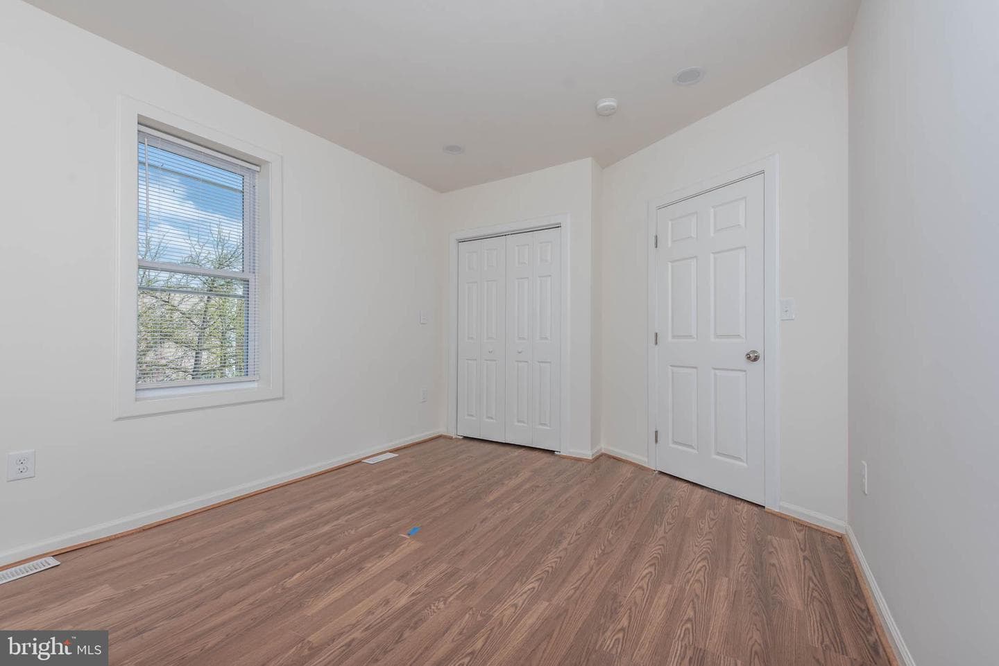 1640 N Broadway photo 23