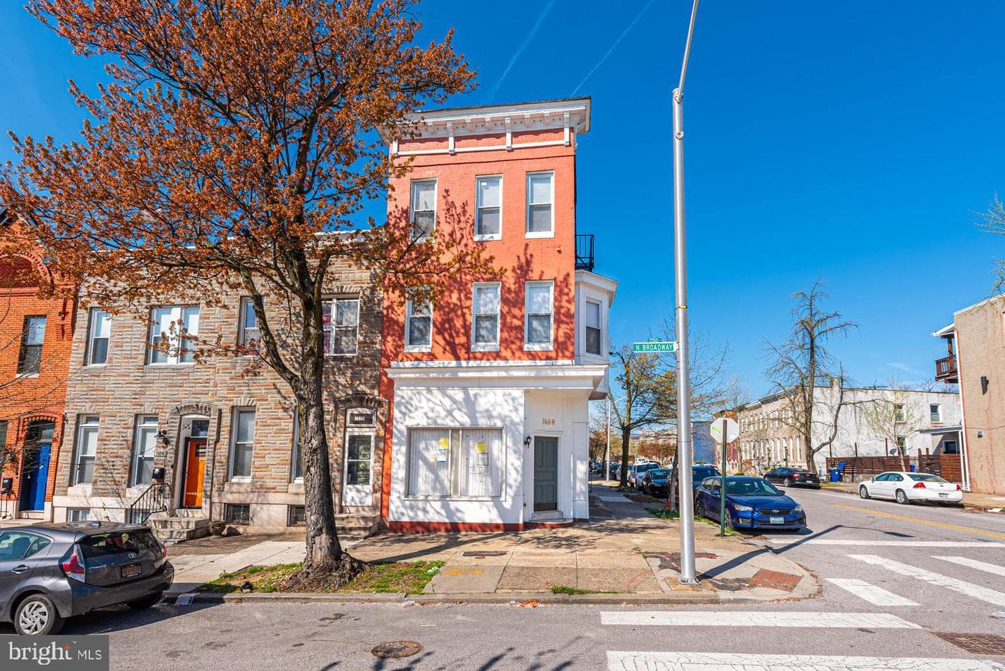1640 N Broadway photo 25