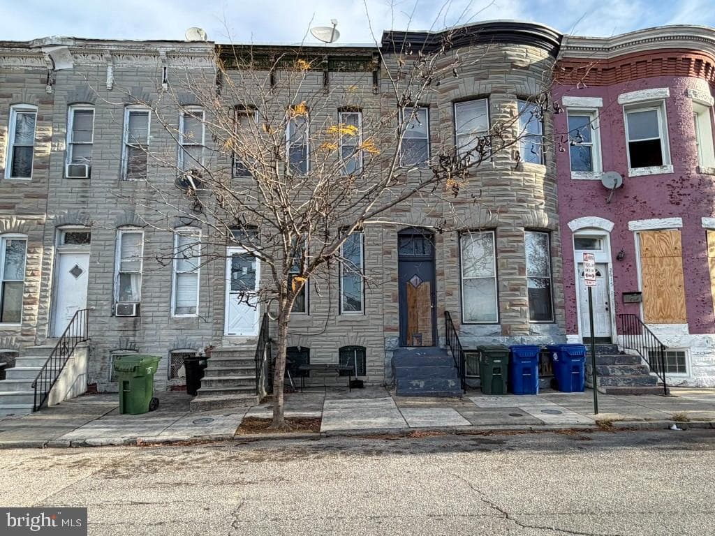 2619 Francis St photo 1