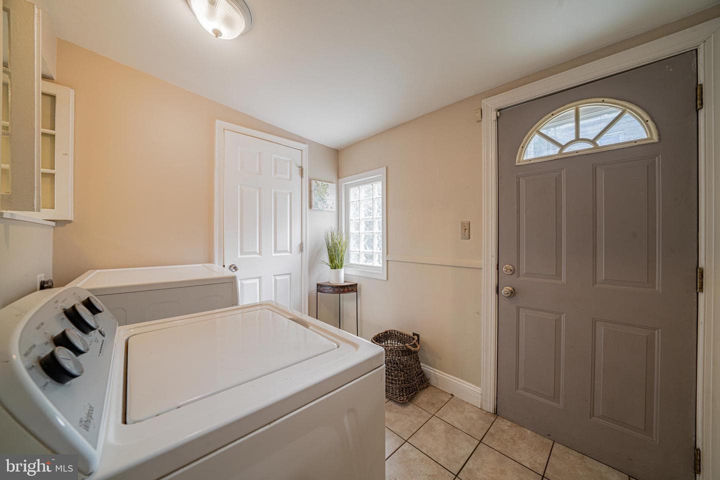 1432 S Charles Street photo 12