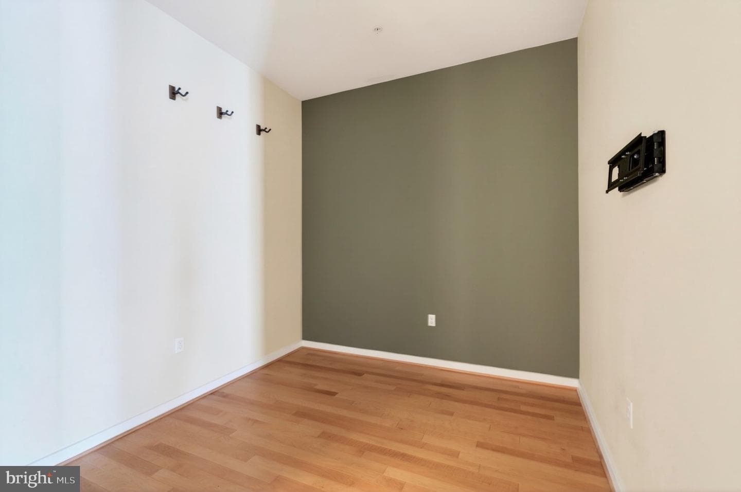 1209 N Charles Street #306 photo 13