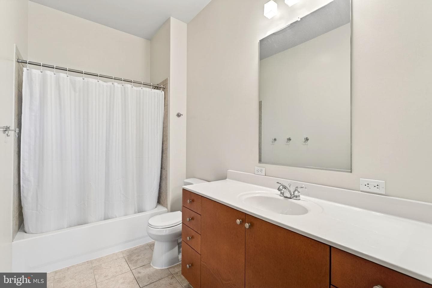 1209 N Charles Street #306 photo 23